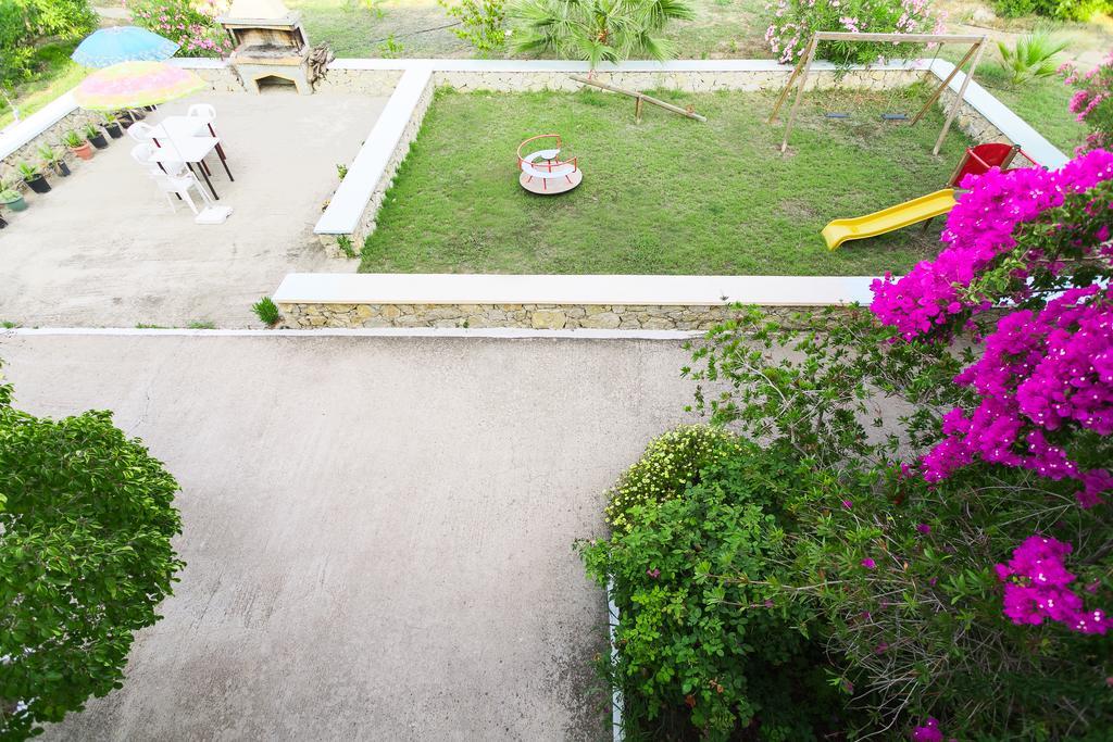 Saint Nicolas Bungalows Arkasa Esterno foto